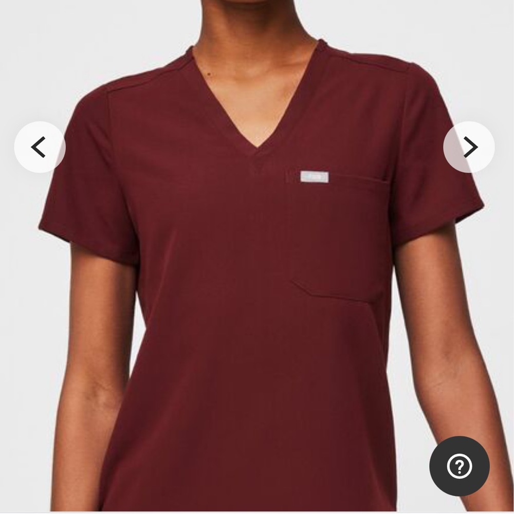 Catarina One-Pocket Scrub Top (short sleeve)- Medium.